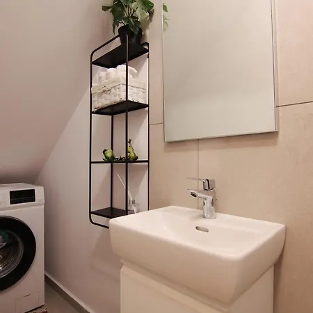 Case de vacanță Phaedrus Living Queens Gardens Luxury Arthouse *