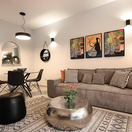 Case de vacanță Phaedrus Living Queens Gardens Luxury Arthouse *